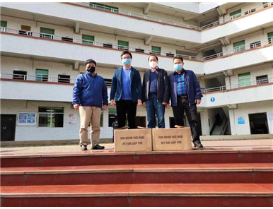 Visit to Front‑line Staff in Epidemic Control Zone by Techtron Party Branch in February 2022